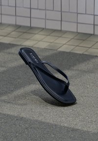 Επιλέχθηκε, black