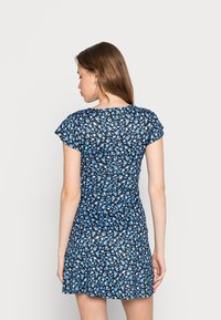 Even&Odd Vestido de malha - black/blue