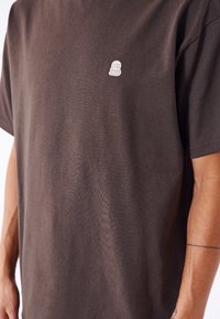Dr.Denim TROOPER  - T-shirts basic - dark cedar dd global