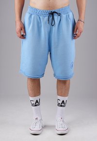 Unselected, sky blue