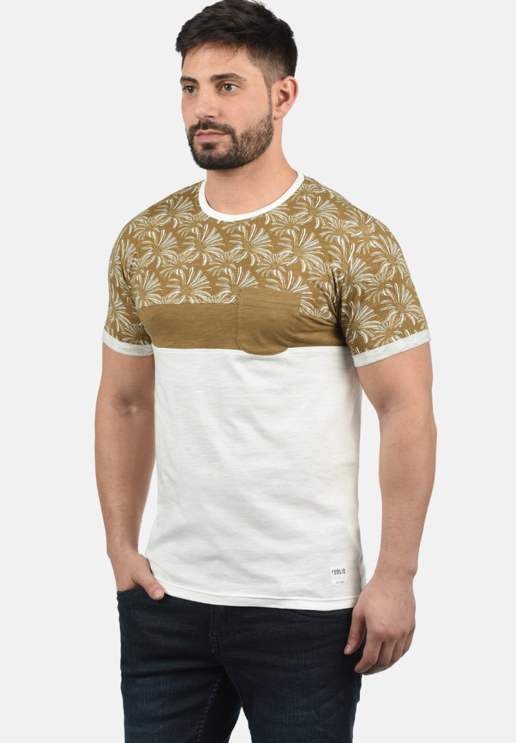 Hør T-shirt med korte ærmer til mænd med en brun mønstret øverste del, solid hvid nederste del og en brystlomme, lavet af blødt stof.