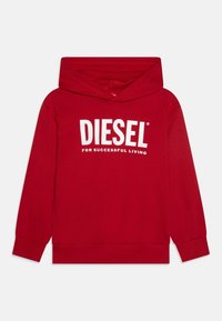 Röd hooded sweatshirt med lång ärm och vit text "DIESEL FOR SUCCESSFUL LIVING" centrerad på bröstet.