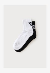 Επιλέχθηκε, black/white