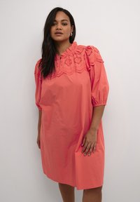 Kaffe Curve KCJAS - Vestido camisero - cayenne
