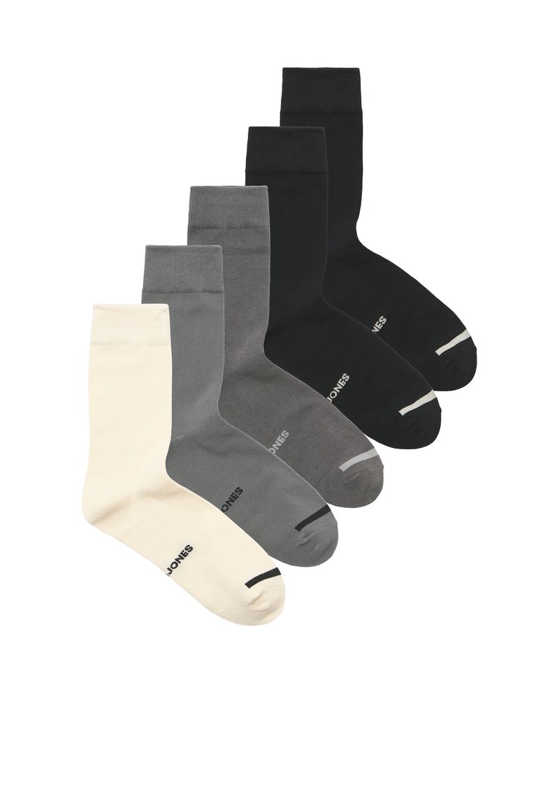 Vijf paar sokken in verschillende kleuren: crèmekleurig, lichtgrijs, donkergrijs en zwart. Gemaakt van een glad materiaal met contrasterende accenten op hiel en teen.