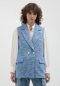 Thumbnail Image 3
