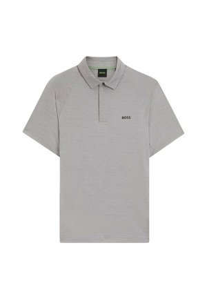 Polo grigio chiaro con maniche corte raglan, colletto e logo nero "BOSS" sul petto. Realizzata in tessuto strutturato.