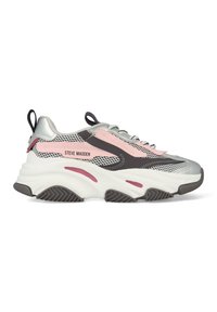 Sneakers con una toma in mesh e sintetico in argento, rosa e grigio scuro. Suola intermedia bianca spessa con suola in gomma testurizzata e marchio.