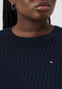 Tommy Hilfiger Curve CABLE - Jumper - desert sky