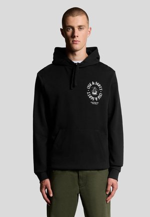 Sort hoodie lavet af en blanding af bomuld, med en frontlomme, snoretræk i hætten og hvid grafisk tryk af et skib på venstre bryst.