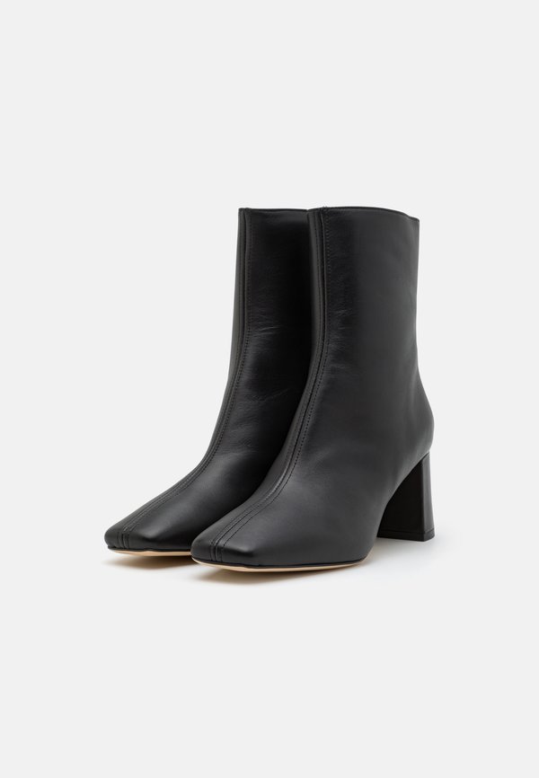 CUBE - Classic ankle boots2