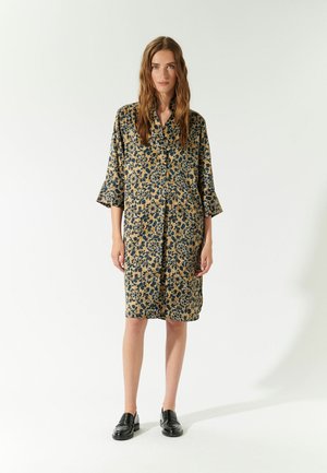 Shift dress - sakai