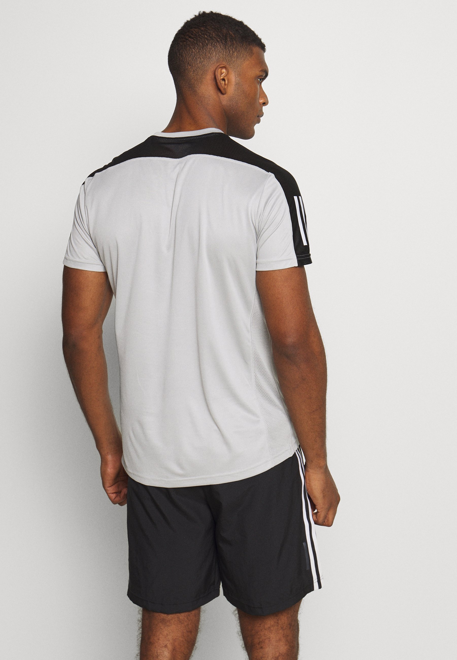 adidas Performance RESPONSE RUNNING SHORT SLEEVE TEE T adidas Performance RESPONSE RUNNING SHORT SLEEVE TEE T