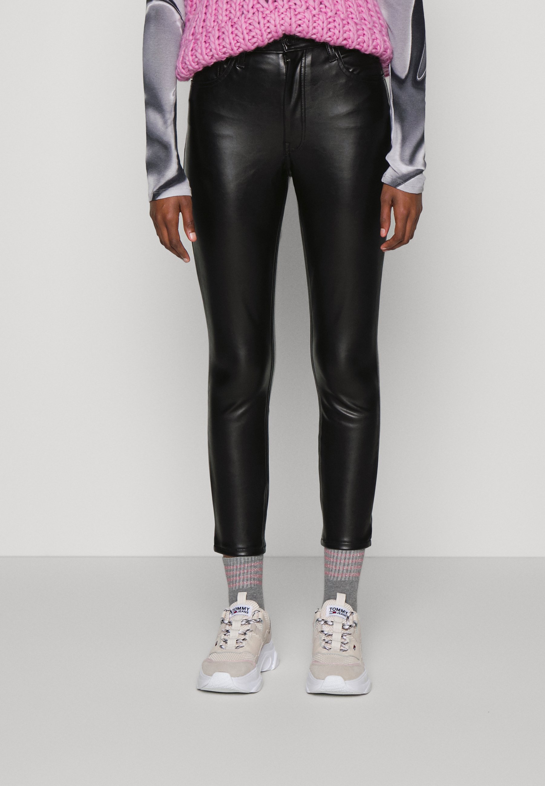 Abercrombie \u0026 Fitch VEGAN LEATHER CURVE - Broek - black/Zwart - Zalando.nl