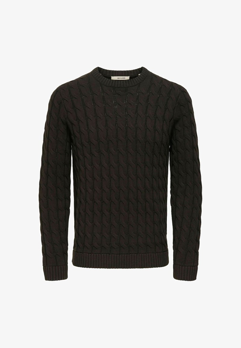 Pull marron foncé en maille torsadée à manches longues avec col rond, poignets et bas-côtes, fabriqué en tissu épais texturé.