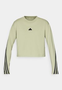 Unselected, tent green