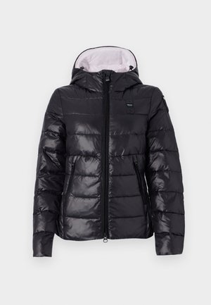 Must värvitud paks jakk läikiva viimistlusega, tõmblukk, eemaldatav kapuuts ja kaks külgekotti. Voodeeritud heledat värvi sisemusega.