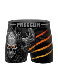 Boxer shorts noirs avec un motif de crâne, des yeux rouges et des accents gris. Comprend des marques de griffes orange et une ceinture grise avec le texte "FREEGUN".
