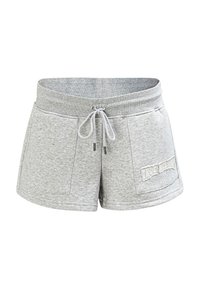 Szare szorty z mieszanki bawełny z elastycznym paskiem w talii, sznurkiem, dwiema bocznymi kieszeniami oraz teksturowaną łatą z logo. Projekt o długości do połowy uda.