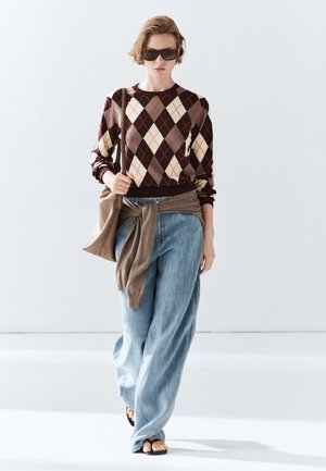 Massimo Dutti, ARGYLE PRINT WITH LONG SLEEVE - Striktrøje - bordeaux