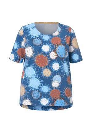 Blauw T-shirt met korte mouwen, voorzien van een meerkleurig patroon van grote en kleine cirkels in blauw, bruin en wit met stekelige details.
