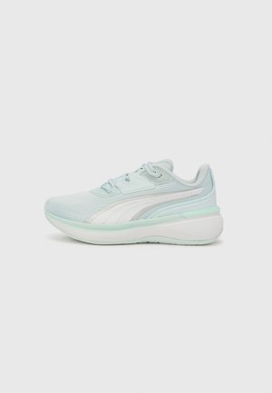 SOFTRIDE EXO UNISEX - Laufschuh Straße - white