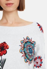 Desigual Sweter