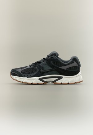 Nike Sportswear, Маратонки - black/off noir/iron grey/dark smoke grey