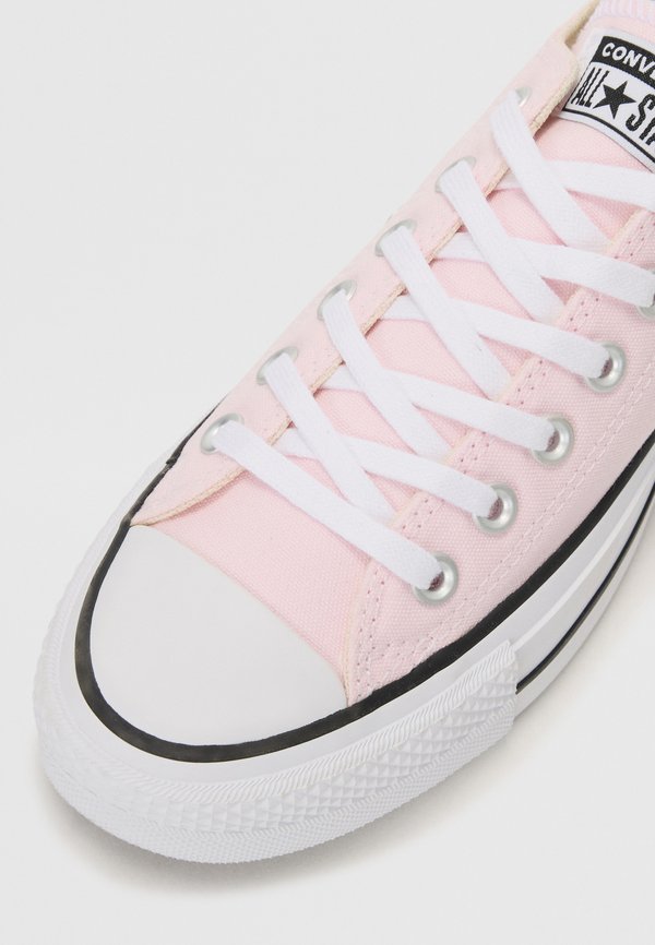 CHUCK TAYLOR ALL STAR LIFT - Trainers2