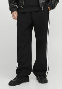 Jack & Jones Teplákové kalhoty - black