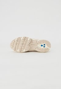 New Balance Baskets basses - taupe