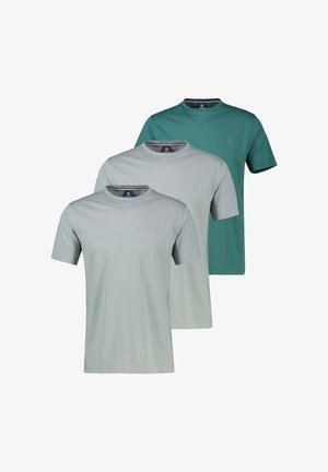 Drei schlichte kurzärmelige T-Shirts mit Rundhalsausschnitt in gedämpftem Grün, Hellgrau und Blaugrün, in einer überlappenden Reihe angeordnet.
