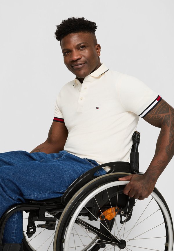 FLAG CUFF SLIM FIT - Polo shirt - ivory petal3