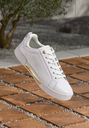 CHIQUE COURT  - Trainers - white