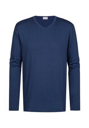 Marineblauwe lange mouw V-hals T-shirt van zachte stof, met een gladde textuur en minimale stiksels langs de randen en de halslijn.