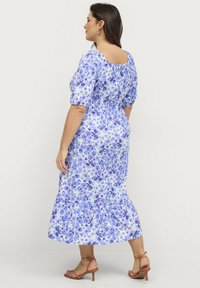 Ellos Plus collection Hverdagskjole - blau gemustert