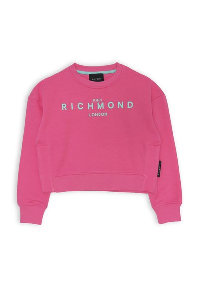 Felpa rosa cropped con scollo rotondo, polsini e orlo a coste. Presenta la scritta "JOHN RICHMOND LONDON" in un testo azzurro chiaro a contrasto.