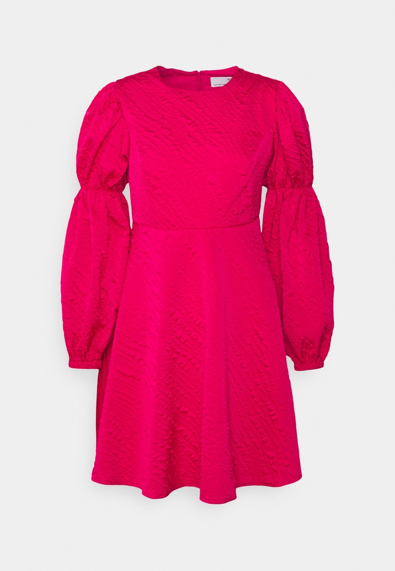Selected Femme Petite Cocktailjurk donkerroze Selected Femme Petite Cocktailjurk donkerroze