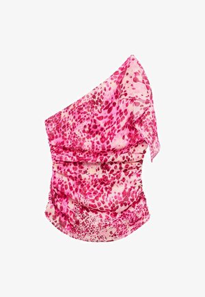 Vaaleanpunainen, kuviollinen olkaimia yhdistävä paita, jossa on rypytystä. Sisältää vaaleanpunaisen ja kermaisen sävyjä, kevyttä kangasta ja valuva muotoilu.