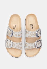 Bata CON DOPPIA FASCIA DA BATA - Ciabattine - beige