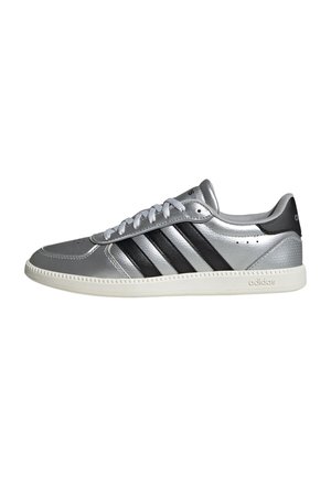 Trainers - matte silver core black off white