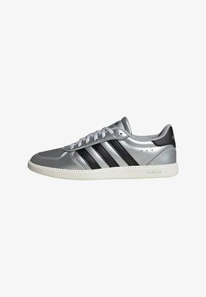 adidas Sportswear Baskets basses - matte silver core black off white