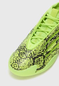 adidas Performance HARDEN VOLUME 9 zielony