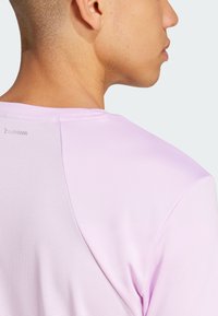 adidas Performance TECH APPAREL - Sportovní tričko - bliss lilac