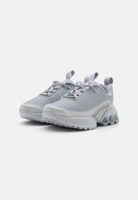 Nike Sportswear AIR MAX DN - Tossud - sky grey/pure platinum