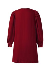 Rode fluwelen jurk met een ronde halslijn, lange pofmouwen en een losse pasvorm. Soepele textuur met subtiele glans. De zoom valt halverwege de dij.