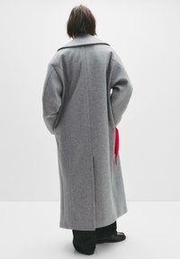 PULL&BEAR SOFT TEXTURE - Klasický kabát - light grey