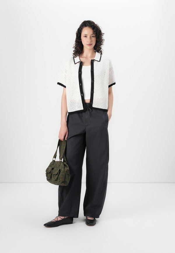 COLLARED  - Button-down blouse - milk3