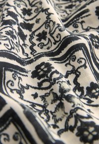 Next V-NECK - Bluză - black white