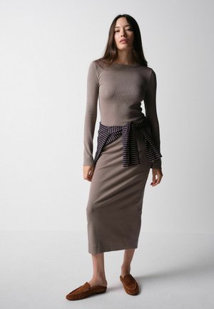 THE SET, 3 PACK LONG SLEEVE RIBBED JERSEY MAXI DRESSES - Džersejové šaty - black brown taupe